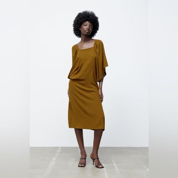 NWT - Zara VOLUMINOUS SLEEVE DRESS size Medium - Picture 1 of 6